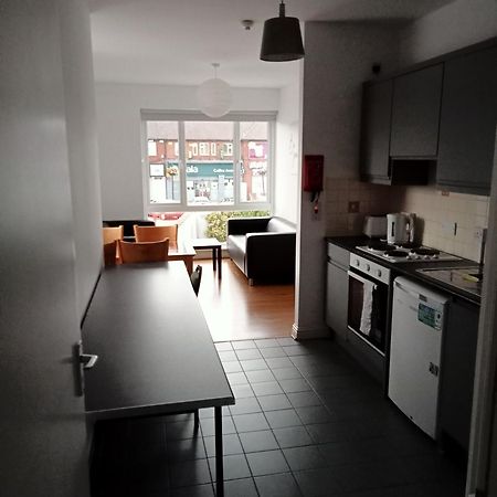 2 Bedroom, 2 Bathroom Apartment Dublin Exterior photo
